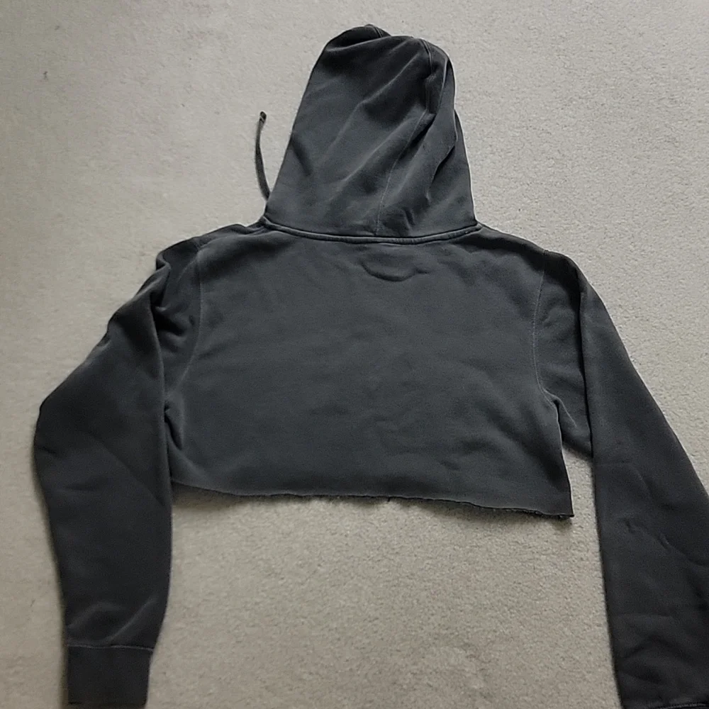 CLICKBAIT Cropped Hoodie - Picture 4 of 4